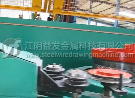 高速拉絲制釘機(jī)器.